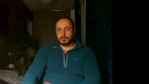 Snapshot of t_huracane chatting on May 5, 4:48 pm Huracane online show from May 5, 4:48 pm