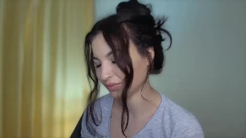 T A A H I R A online show from January 10, 9:20 pm