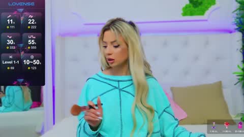 Snapshot of taahiraarabian chatting on January 17, 1:46 pm Arianna online show from January 17, 1:46 pm