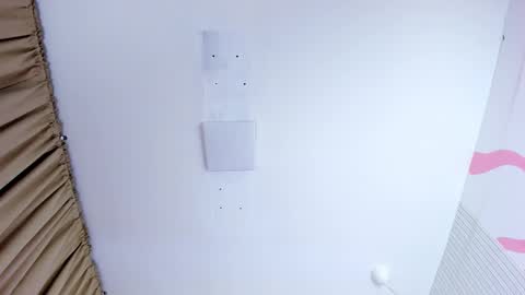 Snapshot of tabitta_katt chatting on February 3, 6:40 am Kitty online show from February 3, 6:40 am