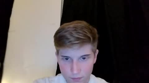 collegetwinkboi online show from December 23, 3:04 am