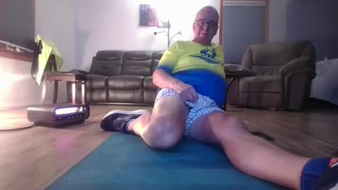 tacrunner66_ online show from October 14, 1:56 pm