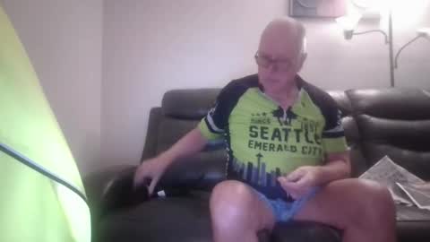 Snapshot of tacrunner66_ chatting on January 17, 3:28 pm tacrunner66_ online show from January 17, 3:28 pm