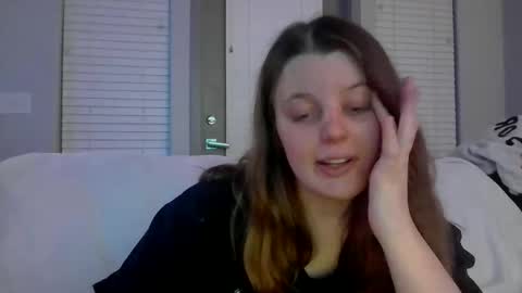 Snapshot of tacyluxe chatting on June 7, 10:30 am tacyluxe online show from June 7, 10:30 am