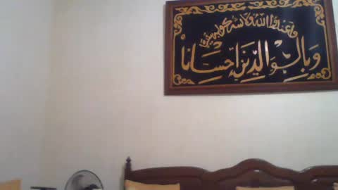 tahtouhafakroune12 online show from January 18, 6:23 pm