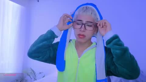 taichi online show from September 21, 5:25 pm