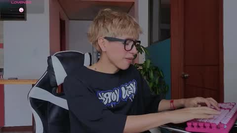 taichi online show from February 21, 5:36 pm