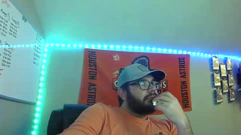 TaintNuzzler online show from February 3, 8:57 am