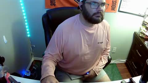 TaintNuzzler online show from September 15, 5:46 pm