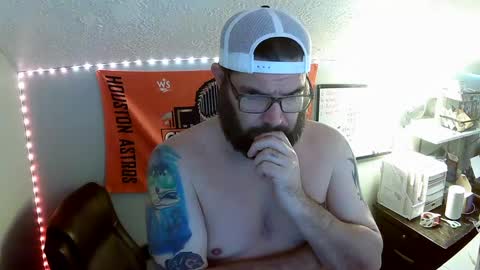 TaintNuzzler online show from September 29, 6:29 am