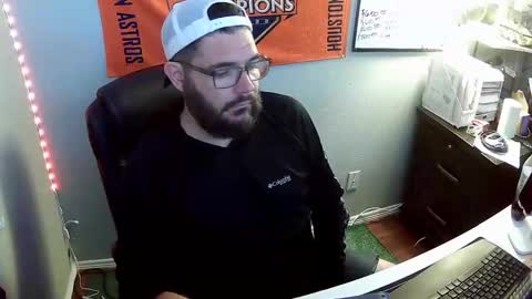 TaintNuzzler online show from October 3, 10:56 am