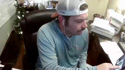 TaintNuzzler online show from November 25, 12:16 pm