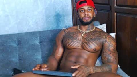 Tairon Tucke online show from December 26, 8:39 am