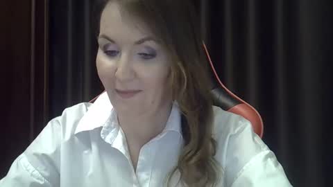 Snapshot of taisialucky77 chatting on October 21, 5:24 pm taisialucky77 online show from October 21, 5:24 pm