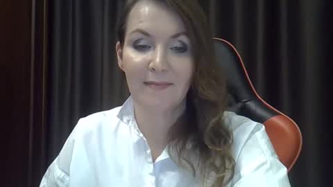 taisialucky77 online show from November 19, 5:24 pm