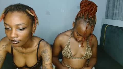 Taisy online show from October 25, 2:19 am