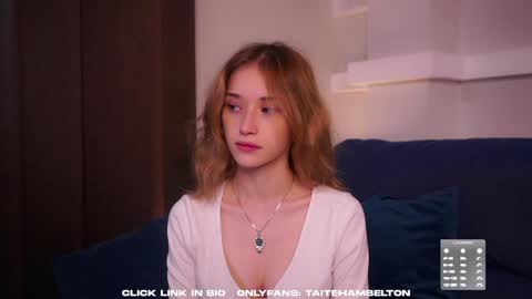 Mia online show from September 29, 2:06 am