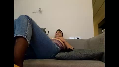 Snapshot of talacros chatting on February 18, 2:05 am Tala online show from February 18, 2:05 am