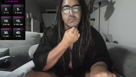 Snapshot of talent_scout_1 chatting on February 15, 12:58 pm Edge Master Flash online show from February 15, 12:58 pm