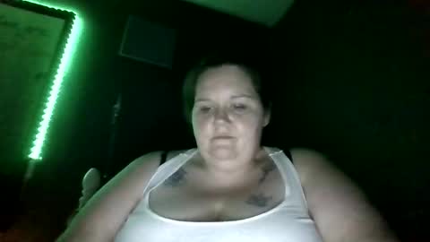 Snapshot of talesfromthecells25 chatting on February 20, 7:32 am talesfromthecells25 online show from February 20, 7:32 am