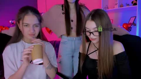 talia_seduce online show from February 14, 9:00 pm