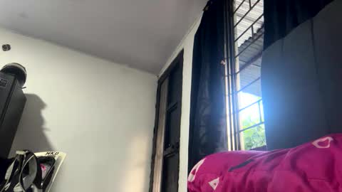 tali  online show from September 9, 11:32 am