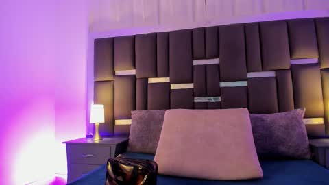 tali  online show from October 30, 7:25 pm