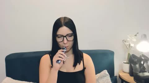 Snapshot of taliasensitive chatting on February 17, 10:12 am taliasensitive online show from February 17, 10:12 am