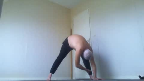 Jack Pierrot online show from November 9, 7:39 am