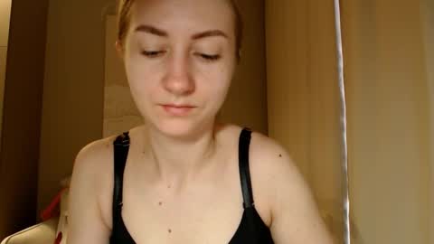  Kira  online show from February 13, 6:09 am