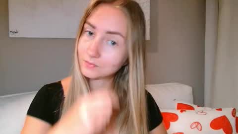  Kira  online show from October 16, 6:03 am