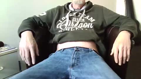 Snapshot of tallboy53 chatting on February 16, 9:04 am Ill tell you if you really want to know. online show from February 16, 9:04 am