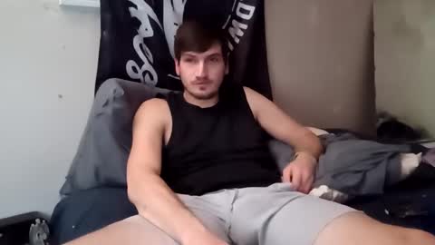 tallerandhandsomer online show from December 14, 11:26 am