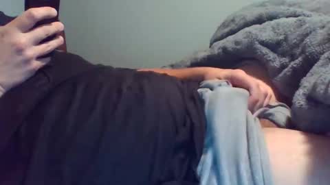 Snapshot of tallguy88444 chatting on October 27, 1:09 am tallguy88444 online show from October 27, 1:09 am