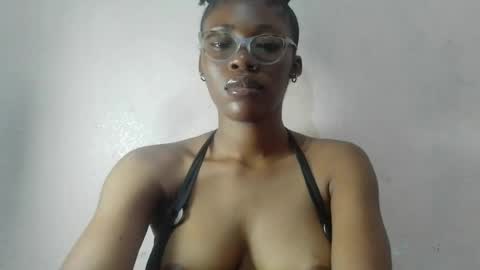 tallnsexydee online show from July 16, 8:20 am