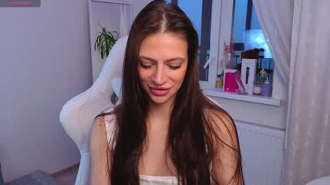 Snapshot of tamagotchi_san chatting on November 28, 4:26 am Daria Promisess online show from November 28, 4:26 am