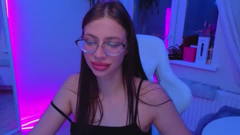 Snapshot of tamagotchi_san chatting on January 16, 9:19 pm Daria Promisess online show from January 16, 9:19 pm