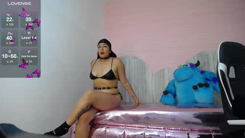 Tamara online show from November 6, 8:10 pm