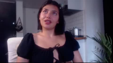 Snapshot of tamara_daniels chatting on July 3, 9:43 pm Tamara online show from July 3, 9:43 pm
