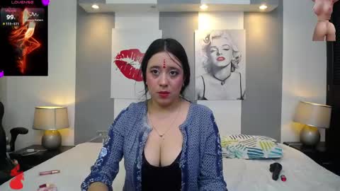 Snapshot of tamara_priya chatting on June 1, 11:56 am Tamara online show from June 1, 11:56 am