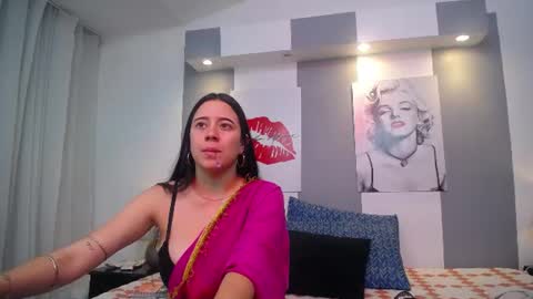 Snapshot of tamara_priya chatting on July 21, 11:34 am Tamara online show from July 21, 11:34 am
