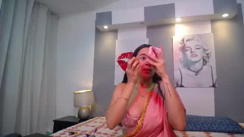 Snapshot of tamara_priya chatting on July 22, 11:35 am Tamara online show from July 22, 11:35 am