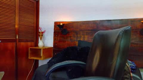    online show from September 22, 6:54 pm