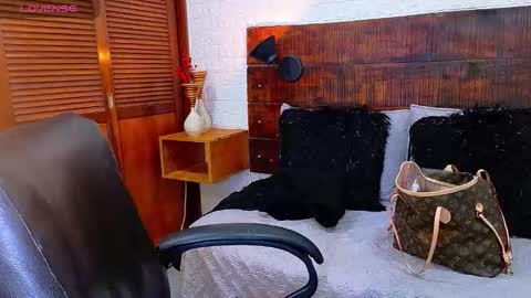    online show from September 28, 4:34 pm