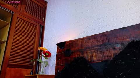    online show from October 17, 10:07 am