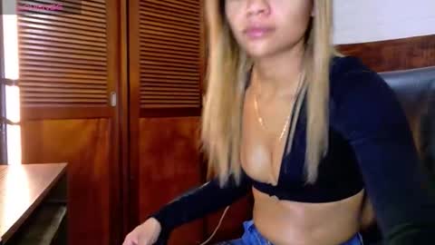    online show from October 28, 9:57 am