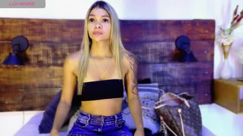    online show from April 4, 10:13 am