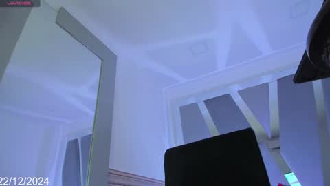 Snapshot of tamara_sex7 chatting on December 22, 3:22 pm T A M A R A online show from December 22, 3:22 pm