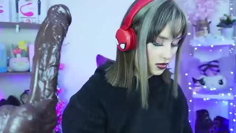 Cami 3 online show from February 11, 3:29 am