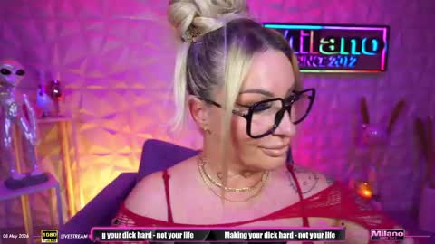 TamaraMilano online show from May 8, 7:46 am